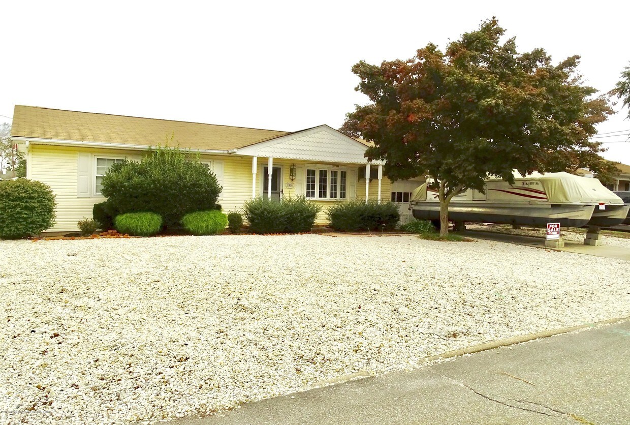 1010 Orlando Dr, Lacey Township, NJ 08731 House Rental in Lacey Township, NJ