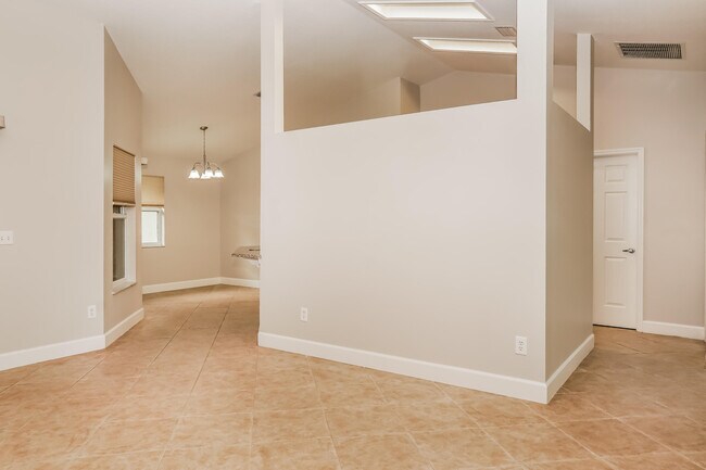 Building Photo - 107 Keystone Dr