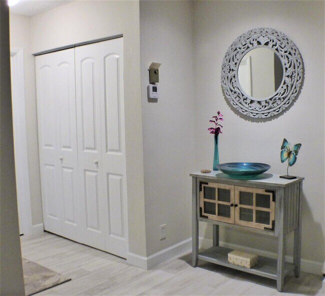 Foto del edificio - 2665 NW 7th Ct