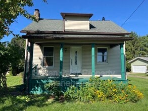 Building Photo - 9252 Mink St SW
