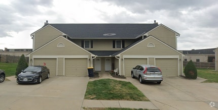 Building Photo - 5615 NW 66th Terrace