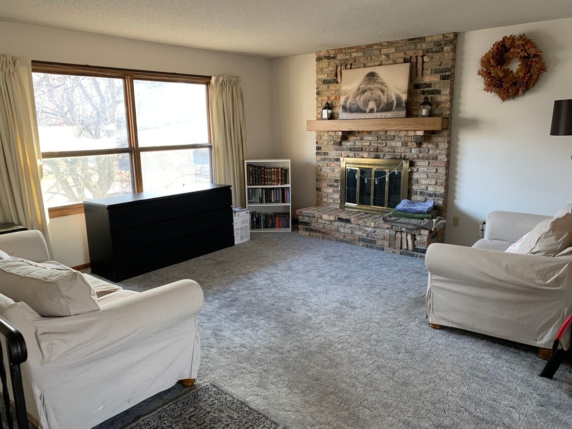 1735 30th St NW Unit 0, Rochester, MN 55901 Apartments in Rochester