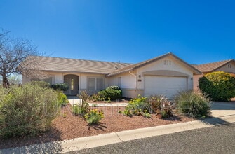 Building Photo - 1865 W Wagon Wheel Rd