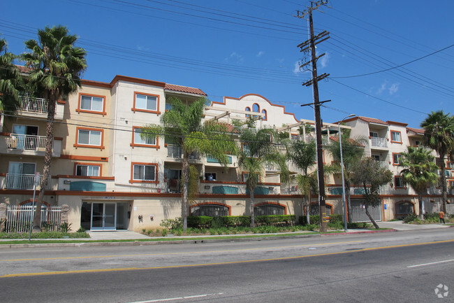 Building Photo - Coronel Village