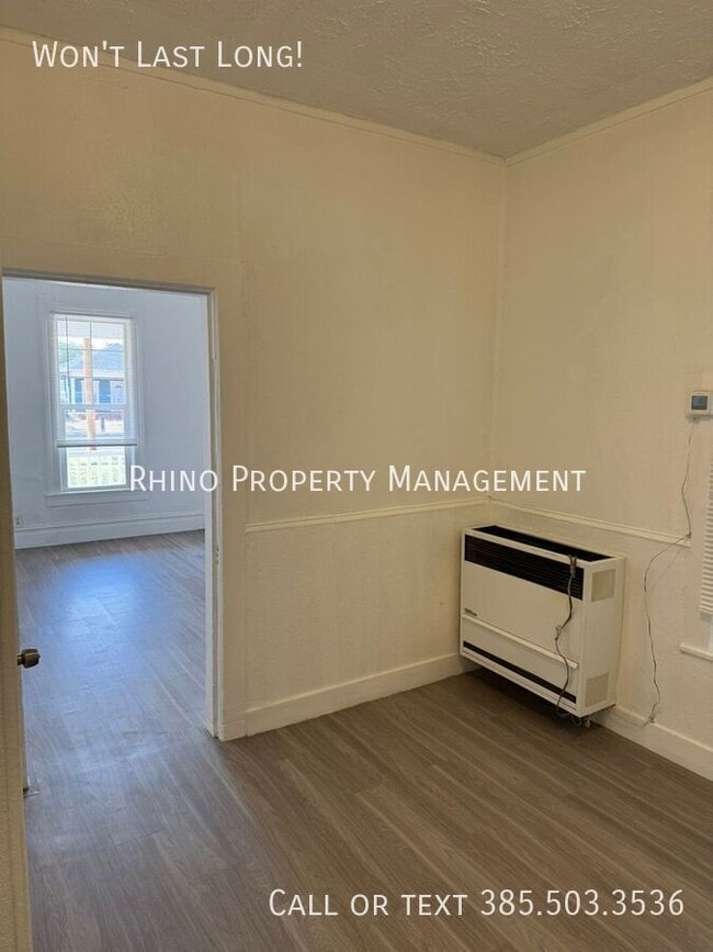 Building Photo - 2440 B Ave