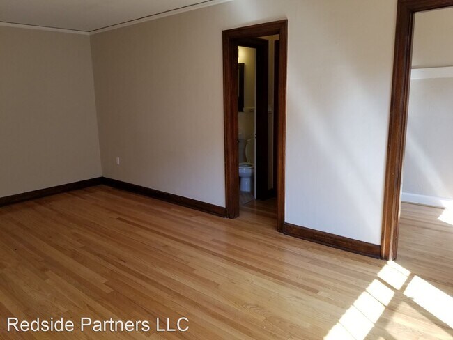 Building Photo - 505 Boylston Ave E
