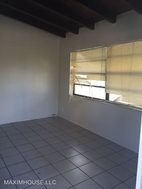 Foto del edificio - 1540 NW 19th Ave