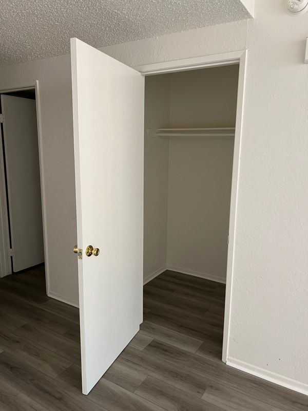Foto del edificio - 43711 Challenger Way