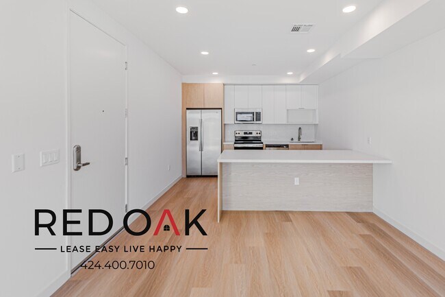 Foto del edificio - Fabulous Two Bedroom with Sunlit, Spacious...