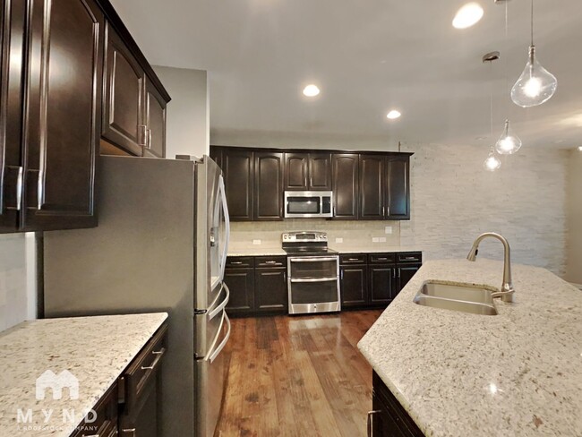 Foto del edificio - 1613 Trailview Way NE