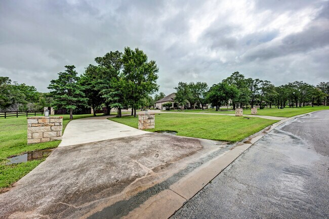 Building Photo - 170 Stephen F Austin Blvd