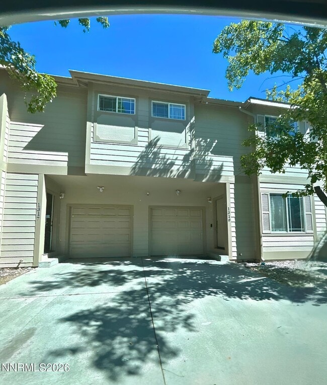 Building Photo - 1319 Powell Ln