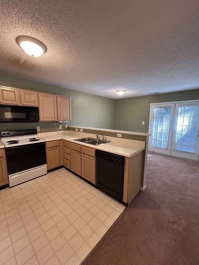Foto del edificio - Durham / 2BR Townhouse of Pope Rd AVAIL