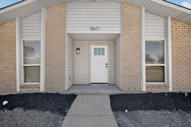 Foto del edificio - 5601 Truitt St