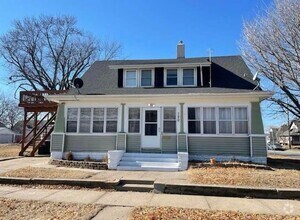 Building Photo - 120 N 9th St