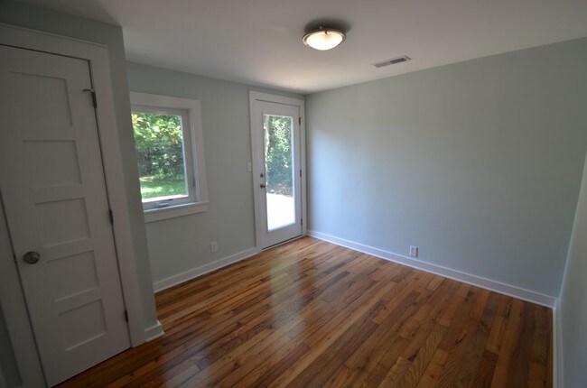 Foto del edificio - 1275 Harbor View Rd
