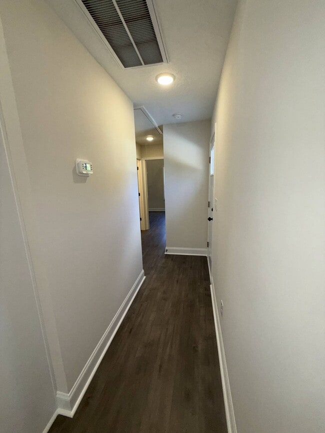 Building Photo - 146 Cooley Rd