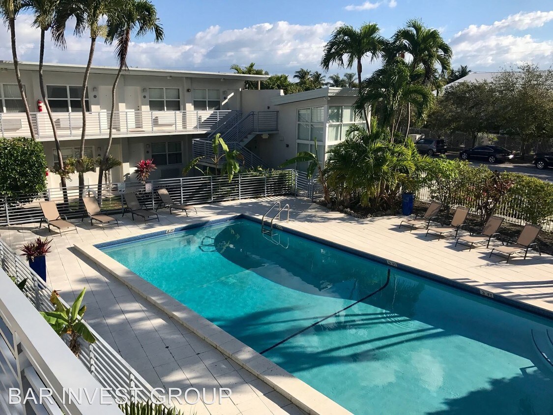 Foto principal - 8000 NE Bayshore Ct
