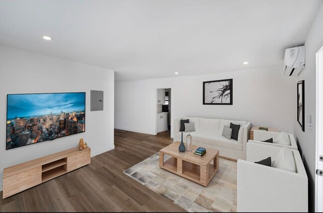 Interior Photo - 399 Erbes Rd.