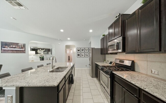 Building Photo - 8719 Hudson Hollow