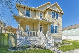 Building Photo - 1815 28th St