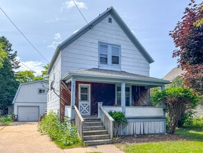 Building Photo - 1819 Fitch Ave