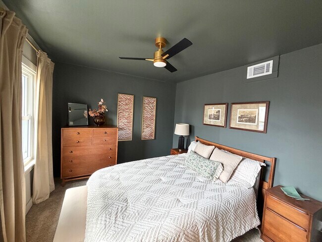 Foto del edificio - 1018 Mound St