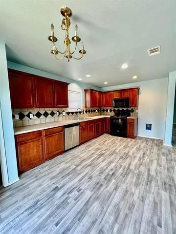 Foto del edificio - 7073 Wax Berry Dr