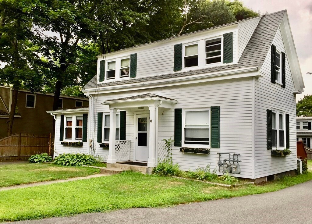 8 Summit Ave Unit 2, Sharon, MA 02067 Room for Rent in Sharon, MA