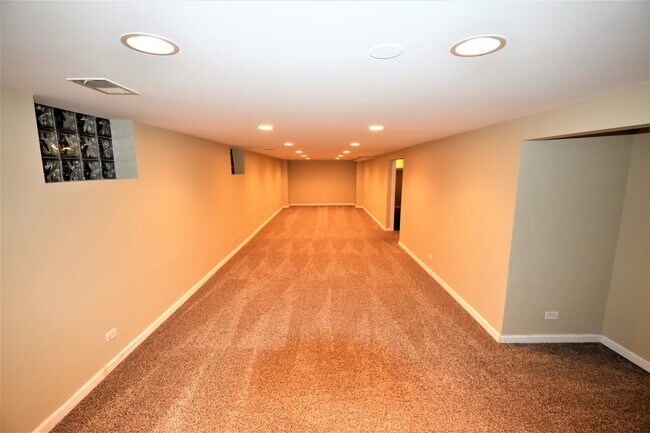 Foto del edificio - 9424 S Richmond Ave