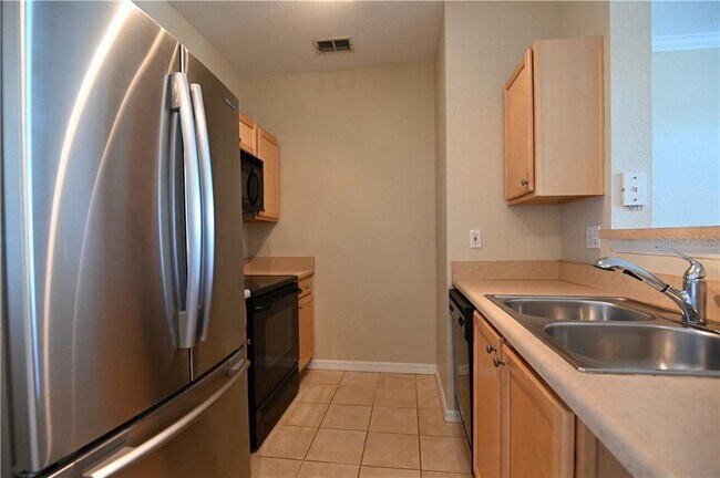 Building Photo - 5000 Culbreath Key Way