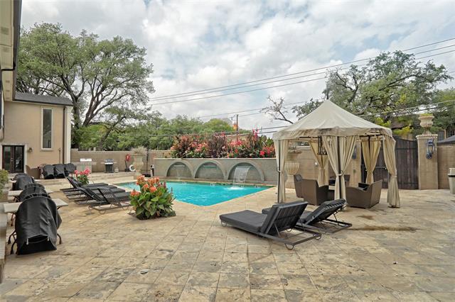 Foto del edificio - 7736 Meadow Rd