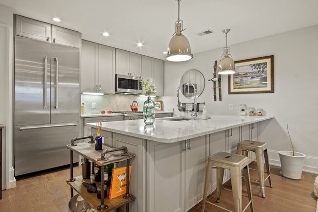 Building Photo - 1506 Q St NW