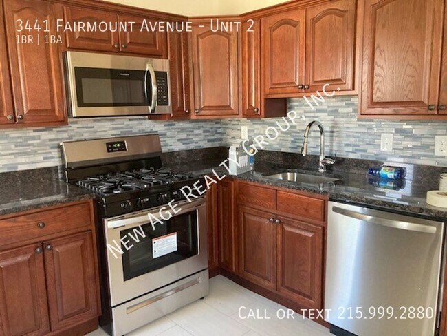 Building Photo - Newly renovated, junior 1 bedroom, 1 bathr...