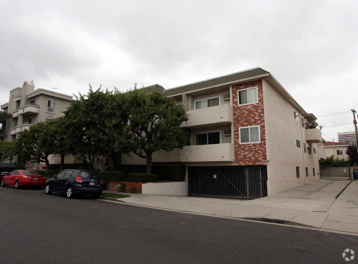 Building Photo - 1712 Colby Ave
