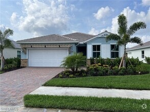 Building Photo - 393 Deauville Lp