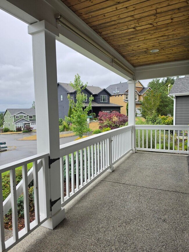 Foto del edificio - 3 Bedroom Rambler in Poulsbo's Chateau Ridge Neighborhood!