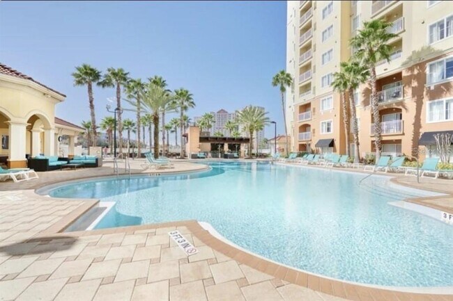 Foto del edificio - 7383 Universal Blvd