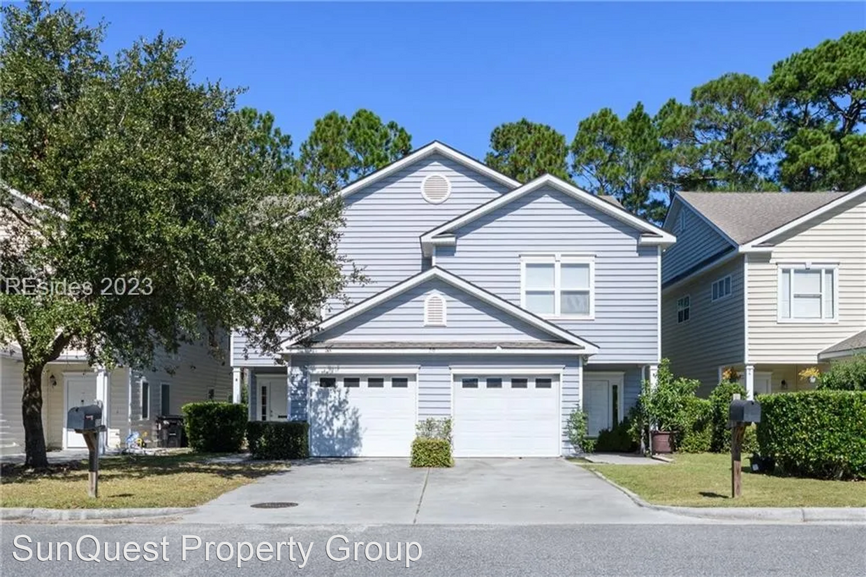 Primary Photo - 3 br, 2 bath House - 20 Essex Court Unit B