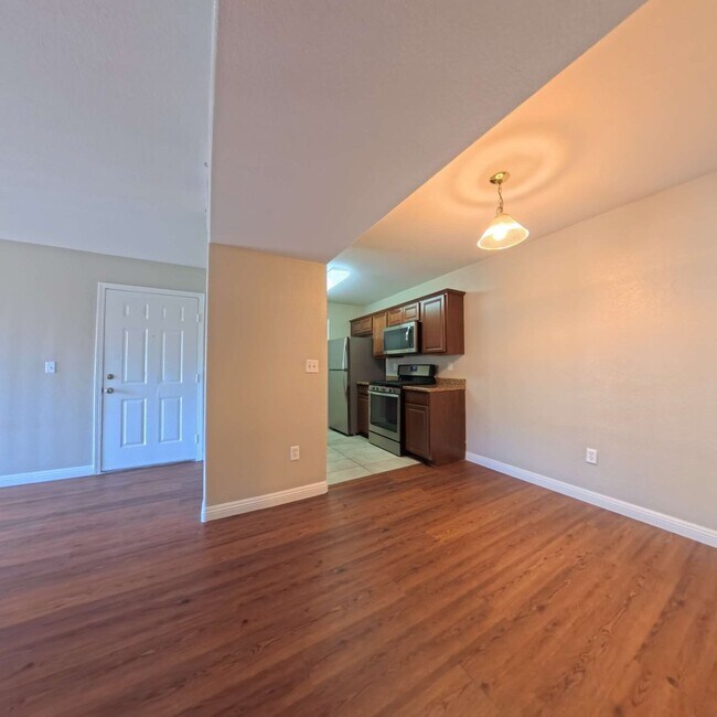 Building Photo - 1 Car Garage | Gated Community | 1st Floor Unit