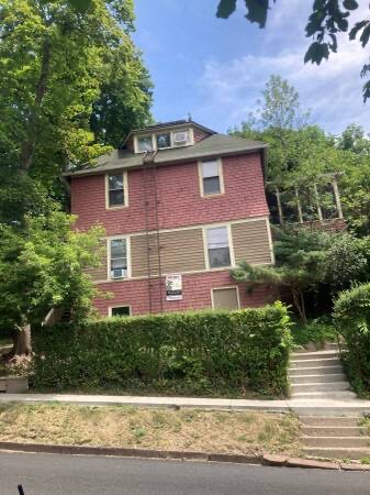 Primary Photo - 207-209 Stewart Ave