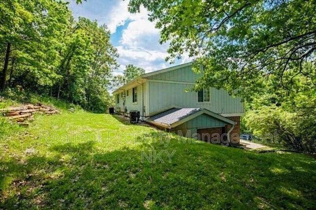 Foto del edificio - 1224 E Henry Clay Ave