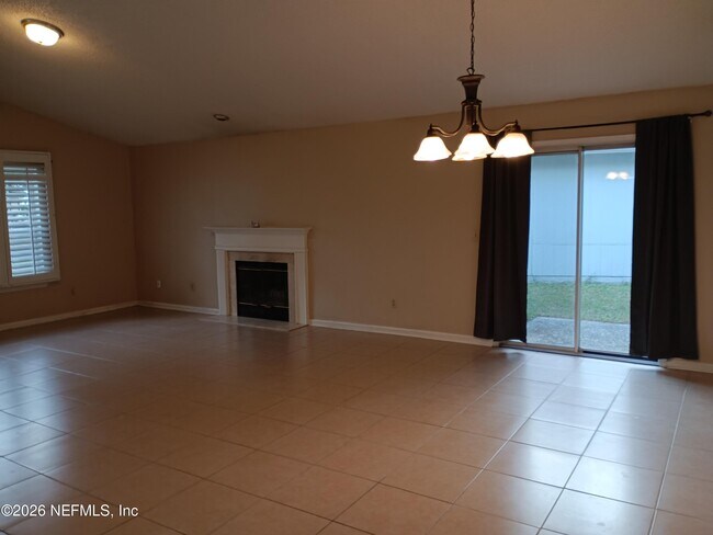 Foto del edificio - 3372 Mandarin Glen Cir S