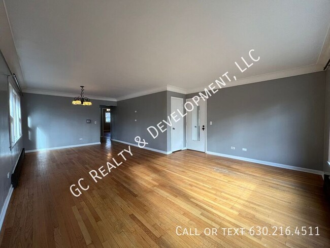 Foto del edificio - ***RIVERSIDE LOCATION / UPDATED 2BDRM - 1B...