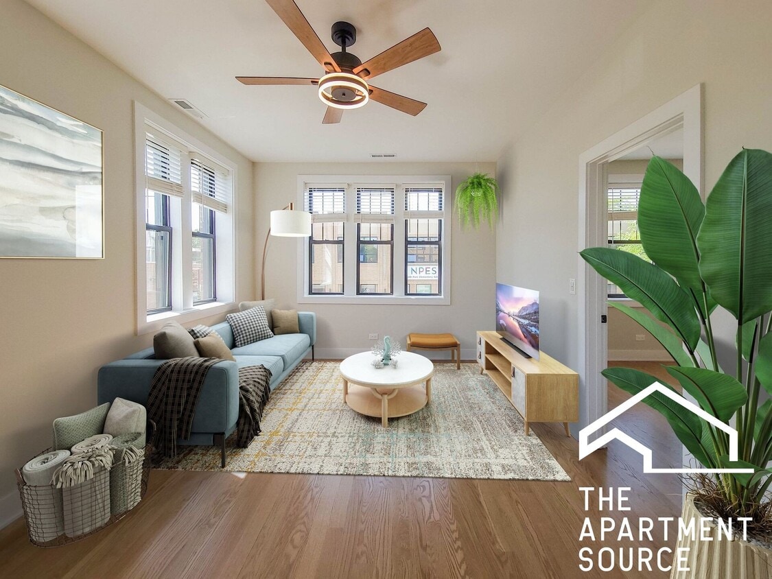 Photo - 2020 W Montrose Ave (Chicago, IL)