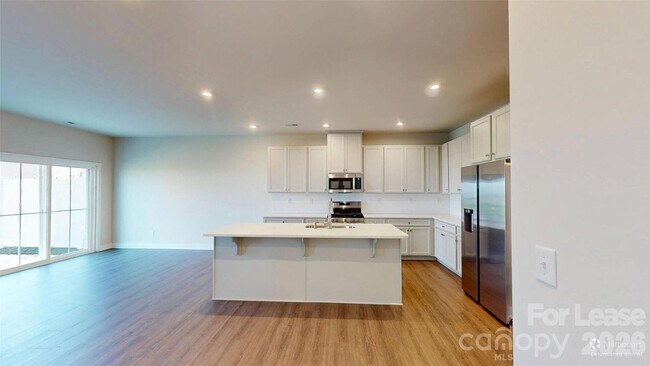 Foto del edificio - 9542 Teamwork St NW