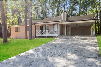 Building Photo - 2085 Swan Ct