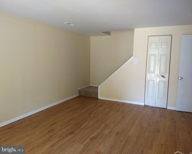 Foto del edificio - 743 Jackson St