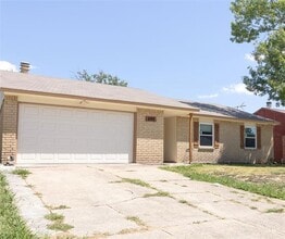 Building Photo - 5525 Ramsey Dr
