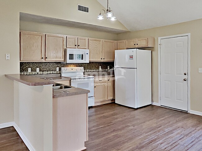 Building Photo - 3050 Weybridge Drive